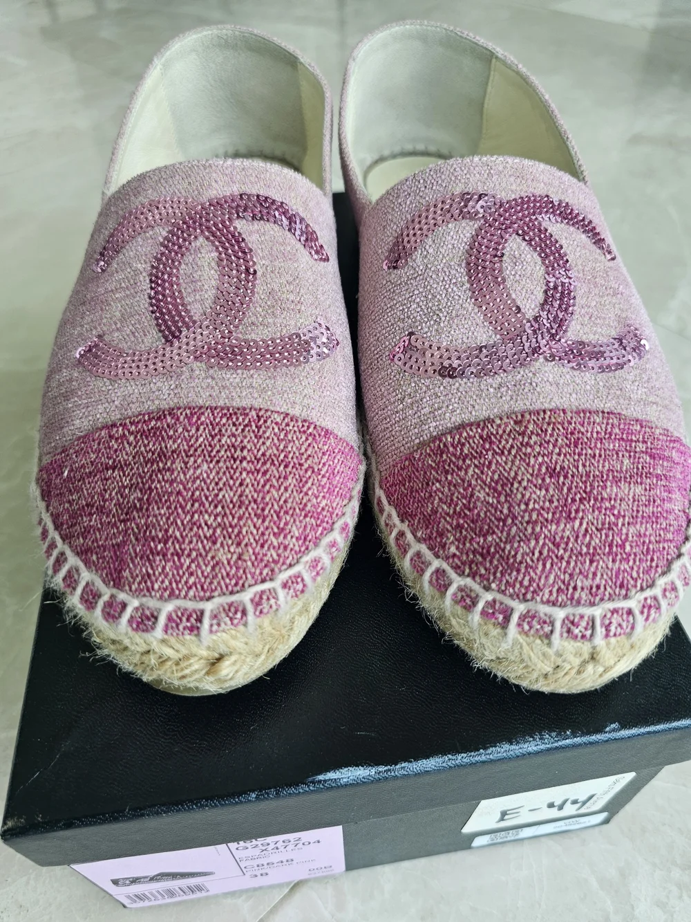 Authentic Rare Chanel Pink Sequin CC Espadrille Flats Size 38